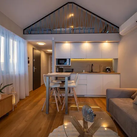 Holiday home Rekreacne Marina House