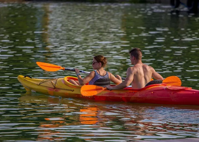 Rekreacne Marina House * Bobrovník