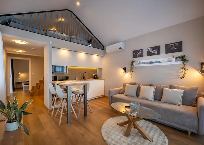 Rekreacne Marina House